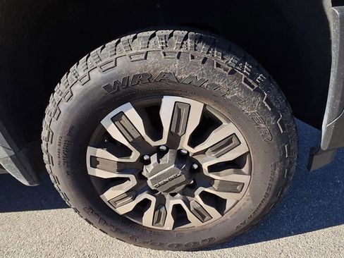 Used 2024 GMC Sierra 2500 Denali Ultimate image 5