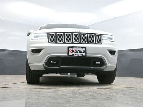 Used 2017 Jeep Grand Cherokee Overland image 46