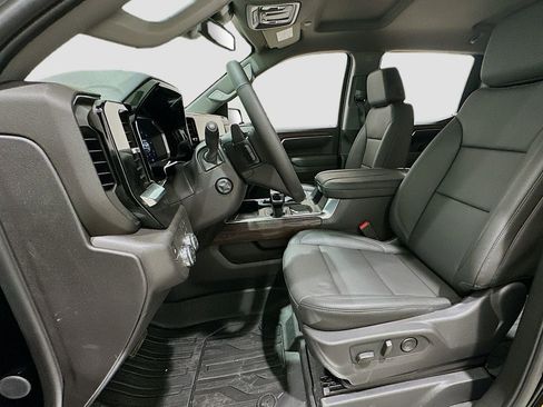 New 2026 GMC Sierra 1500 SLT RWD image 25