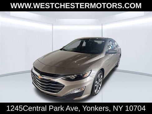 Used 2022 Chevrolet Malibu LT FWD image 1