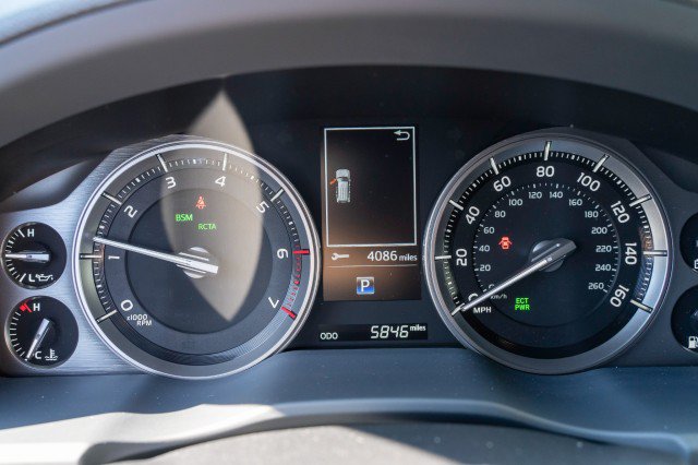 Used 2020 Land Rover Discovery HSE AWD/4WD image 17