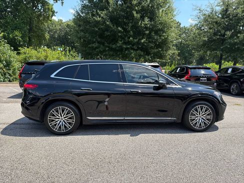 Used 2023 Mercedes-Benz EQS 450+ SUV w/ Pinnacle Trim Package image 8