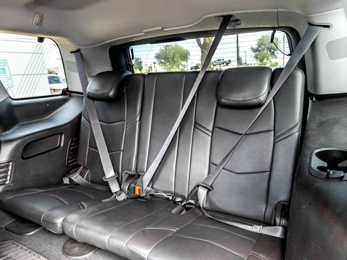 Used 2016 Cadillac Escalade Luxury AWD/4WD image 20
