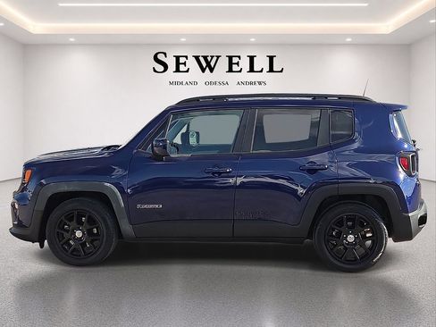 Used 2019 Jeep Renegade Latitude FWD image 2