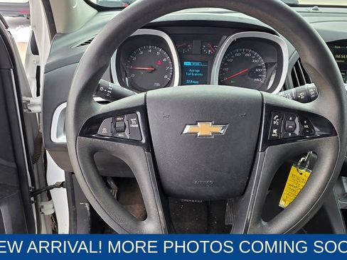 Used 2017 Chevrolet Equinox LS image 14