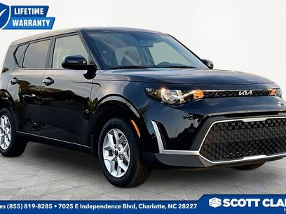 Used 2023 Kia Soul LX w/ LX Technology Package