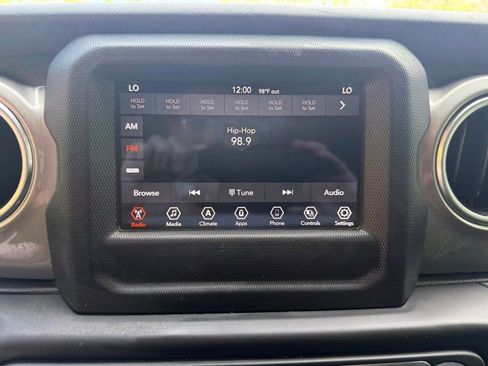 Used 2021 Jeep Wrangler Unlimited Sahara w/ Safety Group AWD/4WD image 24