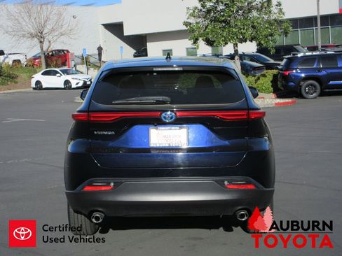 Certified 2024 Toyota Venza LE image 5