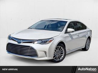 Used 2016 Toyota Avalon Limited image 1
