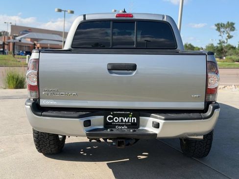 Used 2015 Toyota Tacoma 4x4 Double Cab w/ TRD Off-Road Package image 8
