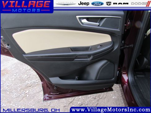 Used 2022 Ford Edge SEL w/ Convenience Package image 17