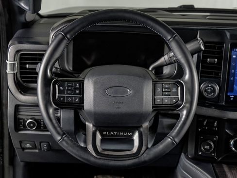 Used 2025 Ford F250 Platinum AWD/4WD image 17