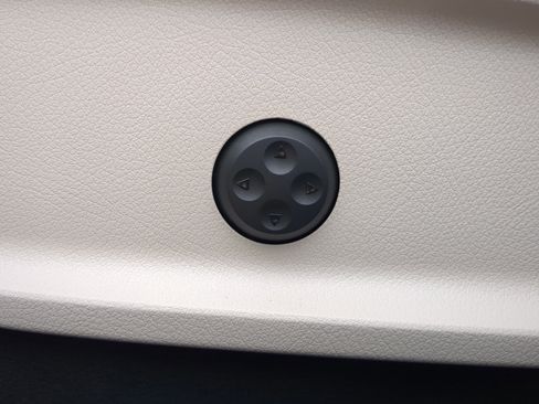 Certified 2025 Mercedes-Benz GLA 250 image 35