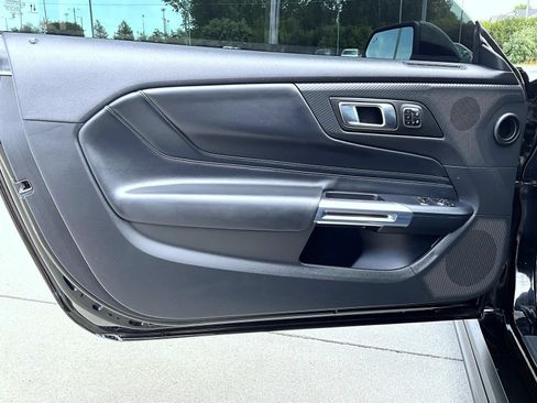Used 2025 Ford Mustang GT Premium RWD image 9