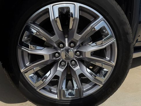 Used 2023 GMC Sierra 1500 Denali w/ Denali Reserve Package AWD/4WD image 9