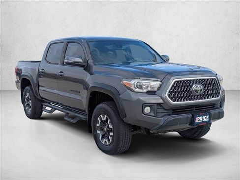 Used 2019 Toyota Tacoma TRD Off-Road image 3