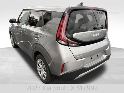 Certified 2023 Kia Soul LX image 6