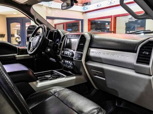 Used 2019 Ford F250 Lariat w/ Lariat Value Package image 13