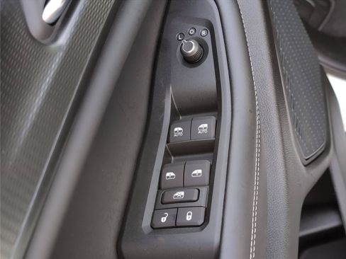New 2025 Jeep Grand Cherokee Altitude RWD image 12