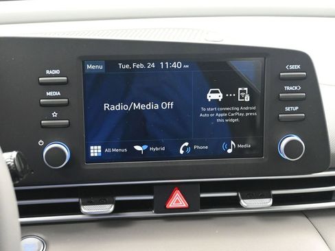 New 2026 Hyundai Elantra Hybrid FWD image 14