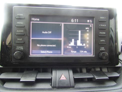 Used 2019 Toyota RAV4 LE image 11