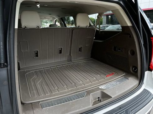 Used 2021 GMC Yukon XL Denali RWD image 35