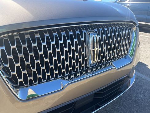 Used 2021 Lincoln Corsair FWD w/ Premium Package image 22