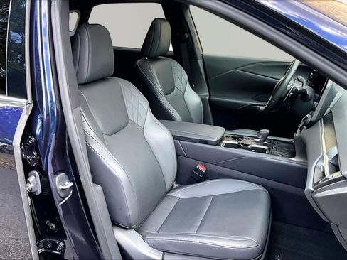 Used 2023 Lexus RX 350 Premium w/ Cold Area Package FWD image 9