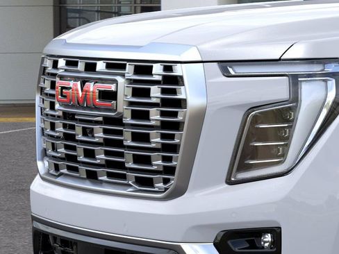 New 2026 GMC Yukon XL Denali w/ Denali Reserve Package RWD image 13