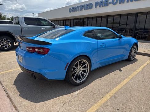 Used 2023 Chevrolet Camaro LT RWD image 3