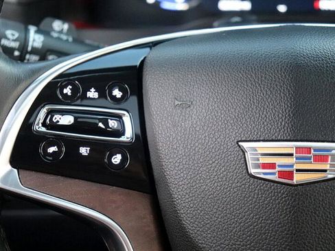 Used 2020 Cadillac Escalade ESV Premium Luxury image 25