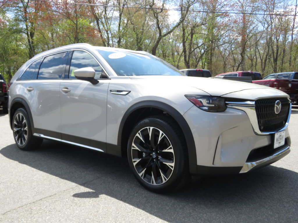 Used 2024 MAZDA CX-90 Plug-In Hybrid w/ Premium Plus AWD/4WD image 3