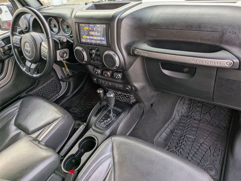 Used 2016 Jeep Wrangler Unlimited Sport w/ Quick Order Package 24S image 19