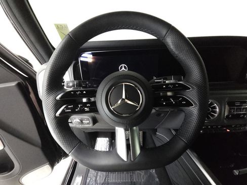 Used 2025 Mercedes-Benz G 580 w/ Seat Comfort Package image 12