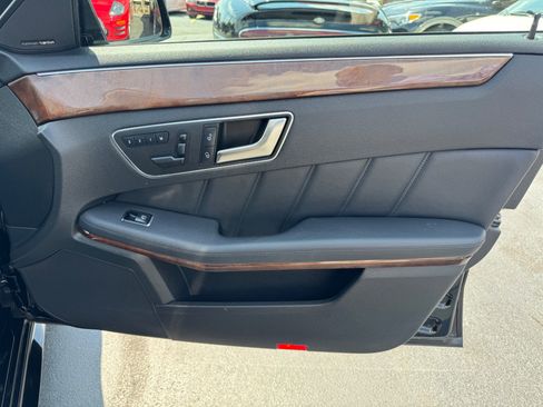 Used 2013 Mercedes-Benz E 350 4MATIC Sedan w/ Premium 1 Pkg image 28