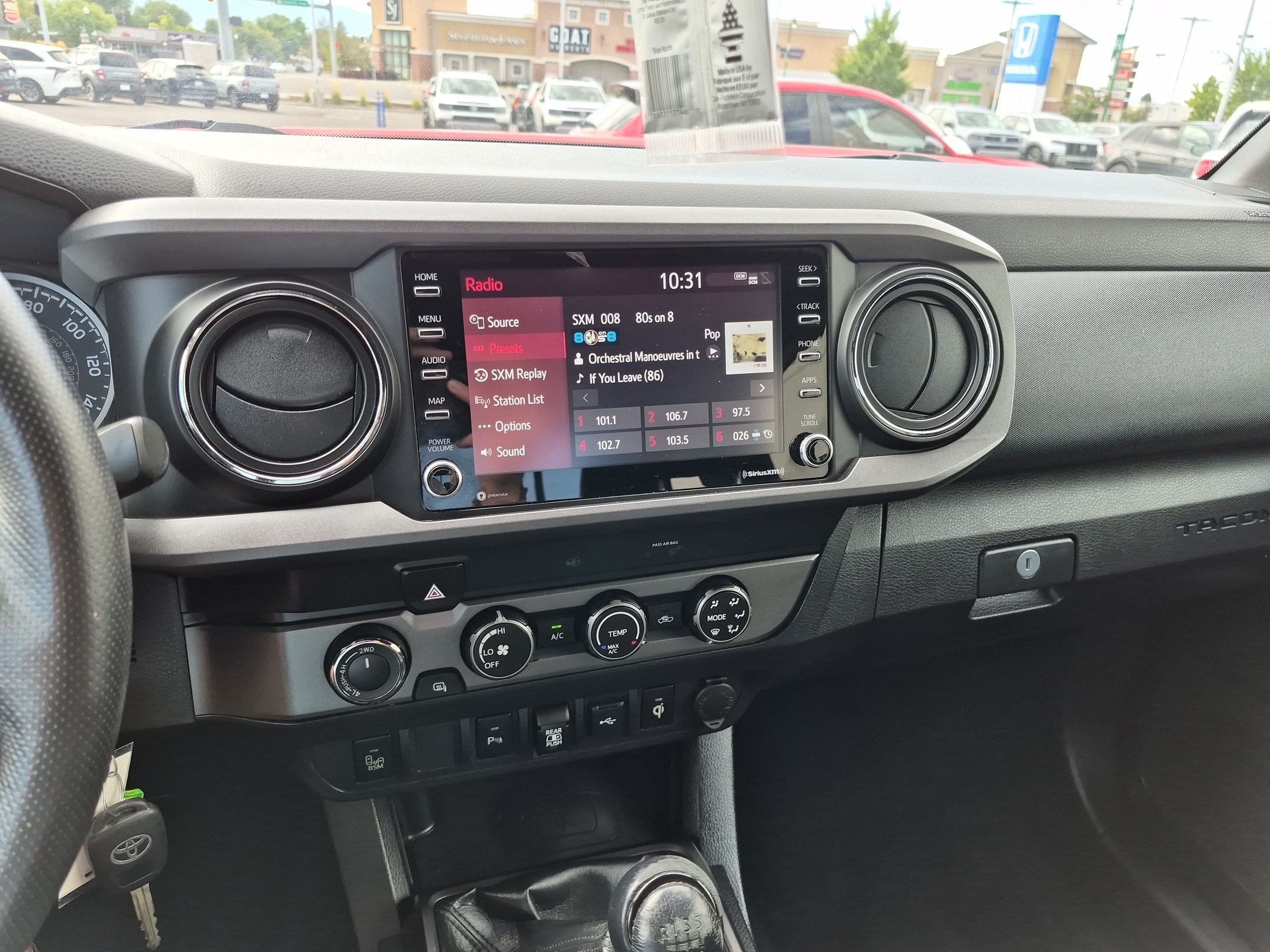 Used 2020 Toyota Tacoma TRD Off-Road w/ Technology Package AWD/4WD image 25