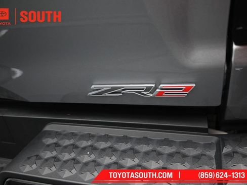 Used 2024 Chevrolet Colorado ZR2 w/ Technology Package AWD/4WD image 36