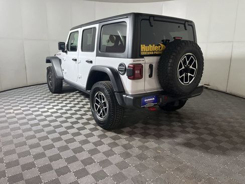 Used 2024 Jeep Wrangler Unlimited Rubicon image 6