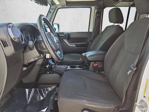 Used 2017 Jeep Wrangler Unlimited Sport w/ Quick Order Package 24S AWD/4WD image 16