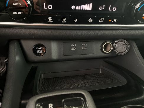 Used 2025 Nissan Rogue SV FWD image 22