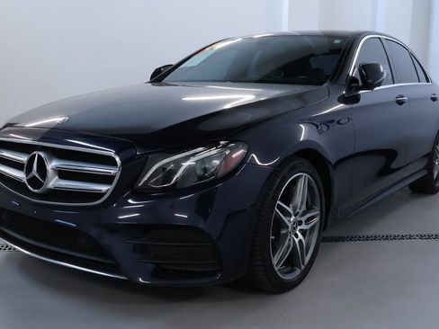 Used 2019 Mercedes-Benz E 300 4MATIC image 3