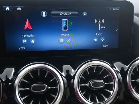 New 2025 Mercedes-Benz GLA 250 image 6