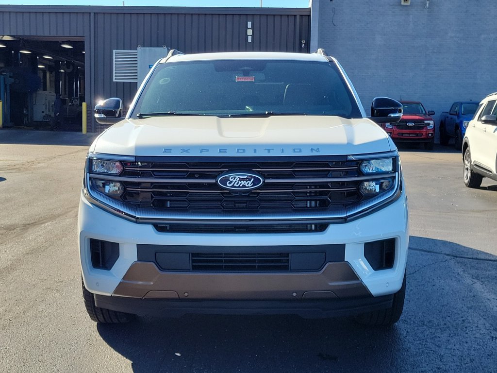 New 2027 Ford Expedition Max King Ranch AWD/4WD image 2