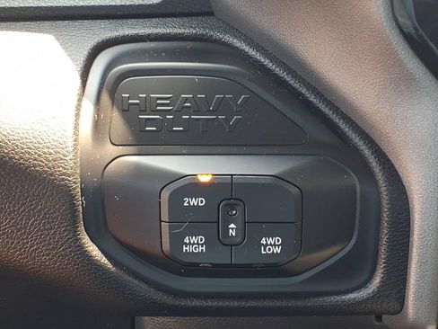 Certified 2025 RAM 2500 Big Horn AWD/4WD image 7