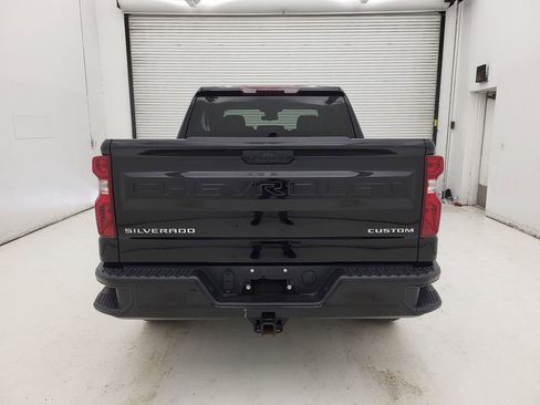Used 2024 Chevrolet Silverado 1500 Custom image 14