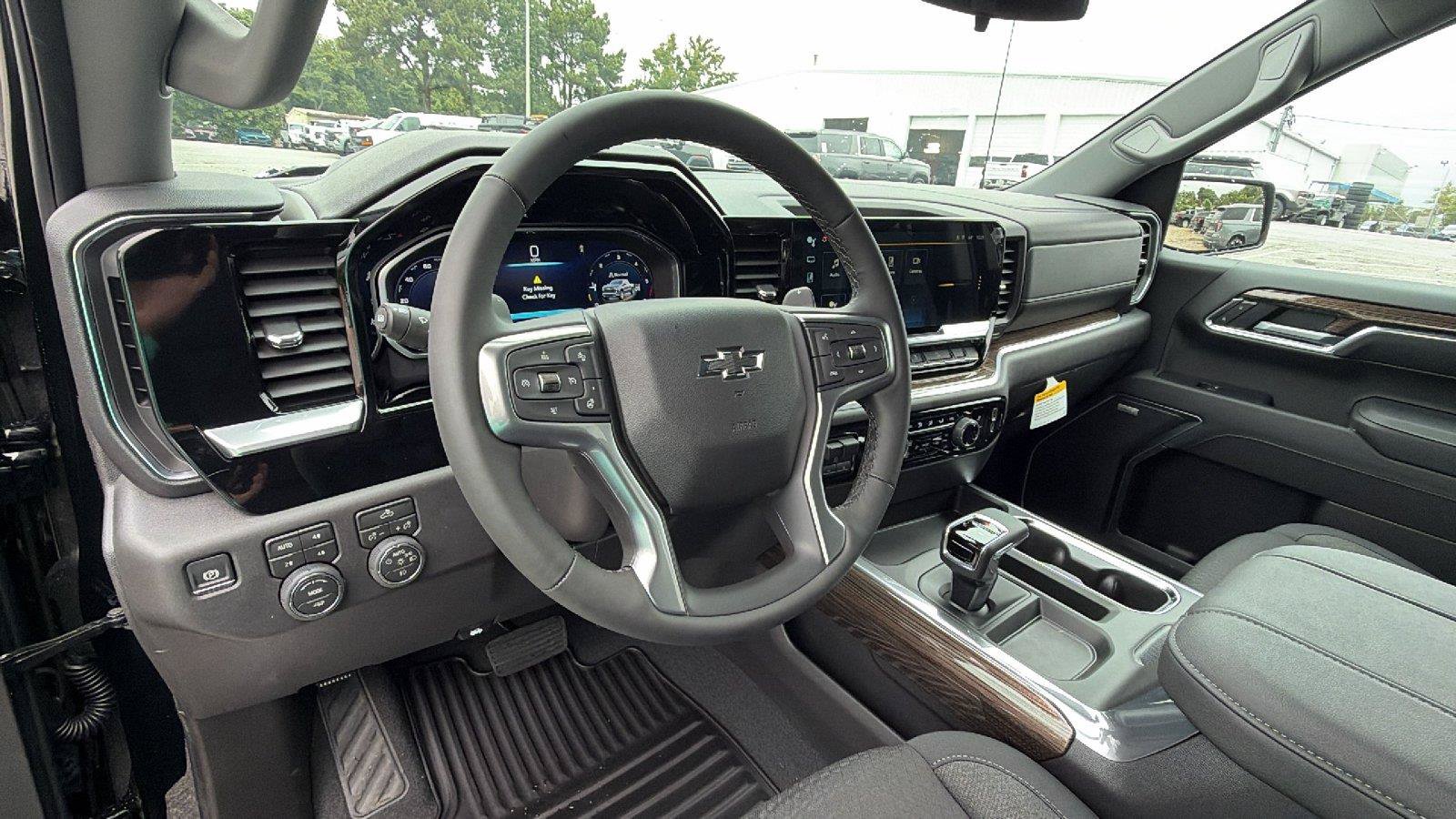 New 2026 Chevrolet Silverado 1500 RST w/ Convenience Package II AWD/4WD image 3