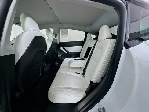 Used 2021 Tesla Model Y 2WD image 27