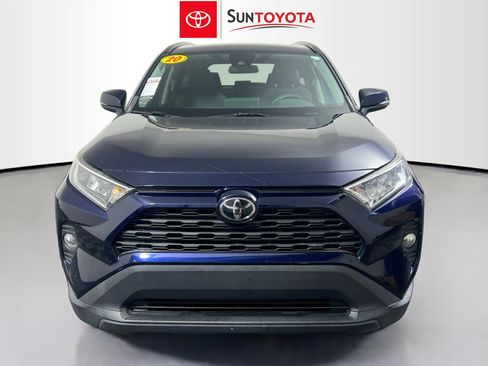 Used 2020 Toyota RAV4 XLE w/ Convenience Package image 10