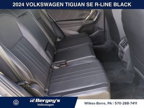 Certified 2024 Volkswagen Tiguan SE R-Line AWD/4WD image 28