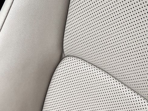 Used 2018 Lexus IS 300 image 25